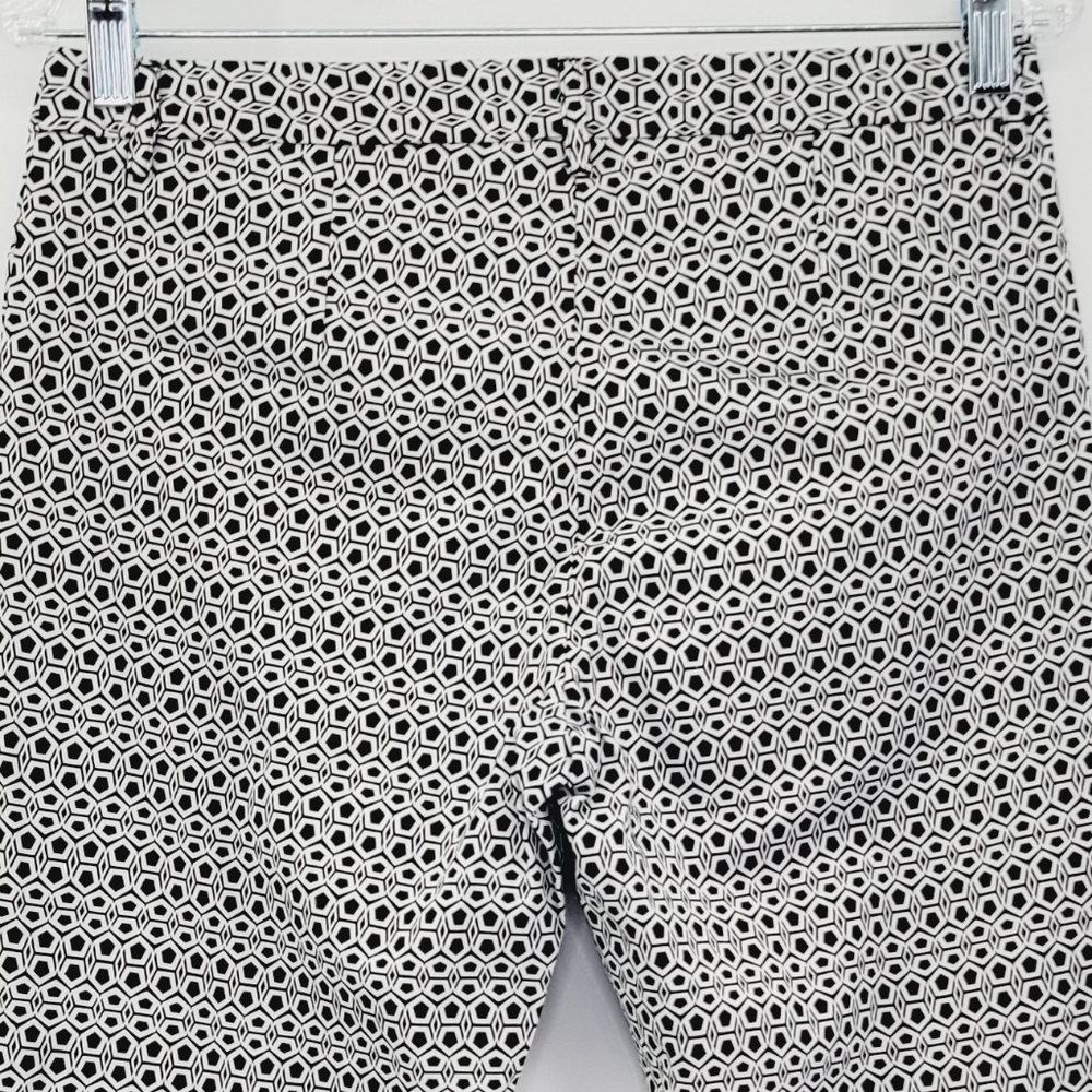 Laundry by Shelli Segal Geometric Print Crop Pant - Picture 8 of 13